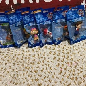 Paw Patrol Mini Figure Lot of 6